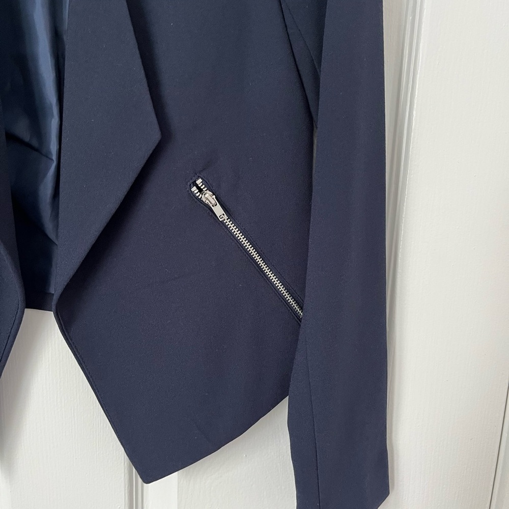 H&M DIVIDED Blazer (Size 2) - Picture 3 of 8